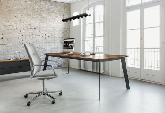 girsberger-office-einzelarbeitsplatz-linar-eyla